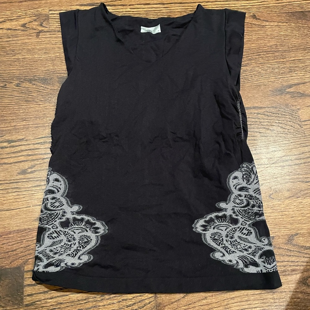Athleta shirt